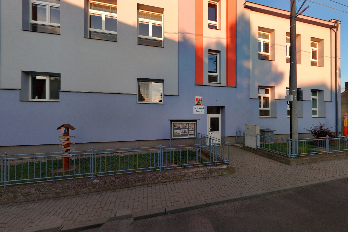ZŠ Jiřice u Miroslavi foto 2