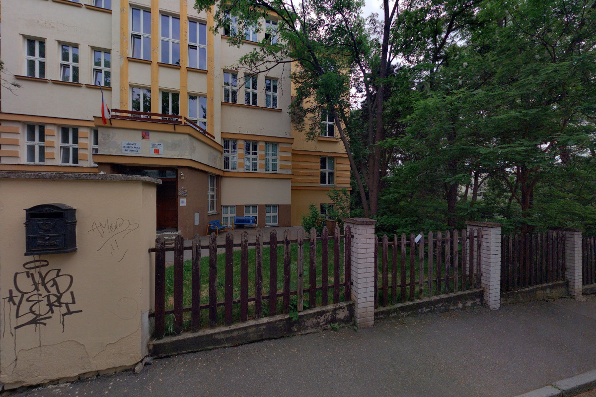 ZUŠ Jana Hanuše, Praha 6 foto 2