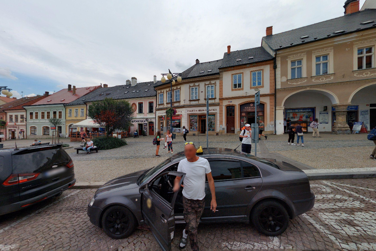 PAPÍR HRAČKY U ČERNÝCH