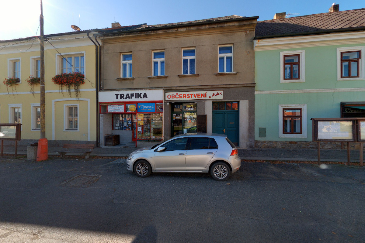 Trafika nám. 7. května foto 4