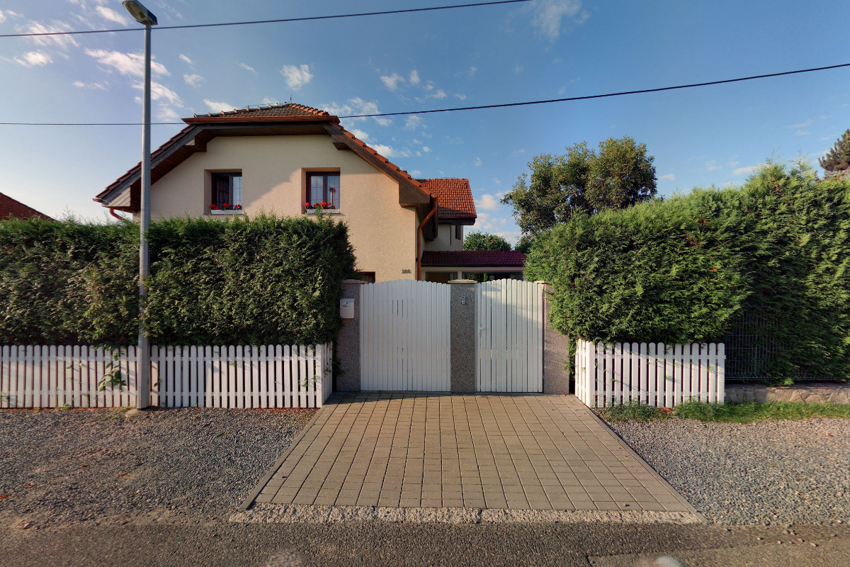 Nadační fond "Trpícím lidem"