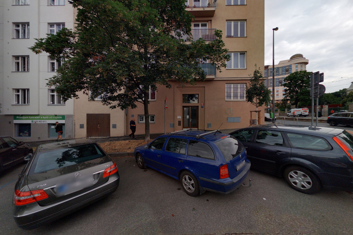 Vybavení kanceláří - Miloš Mirovský foto 2
