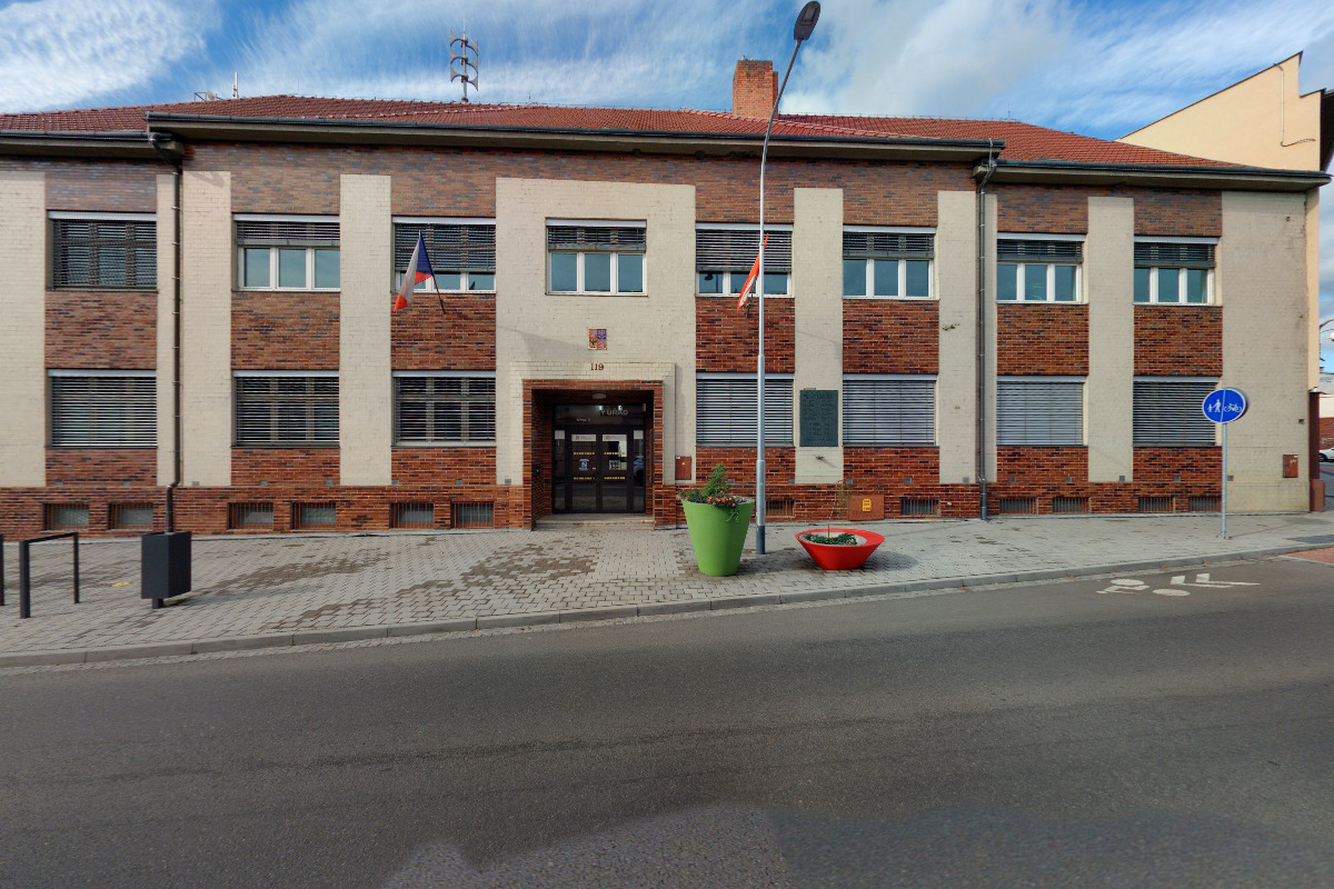 Veselí nad Moravou - městský úřad foto 3