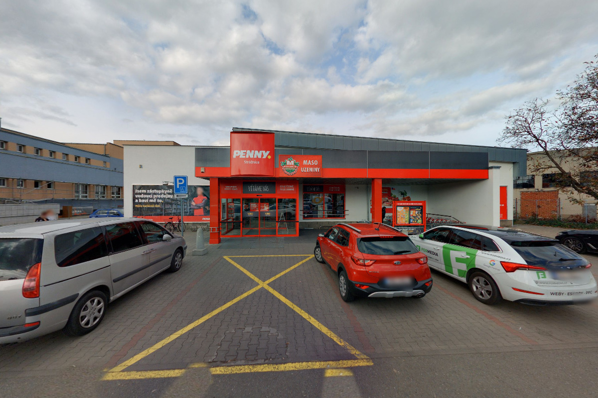 Makovec - maso uzeniny