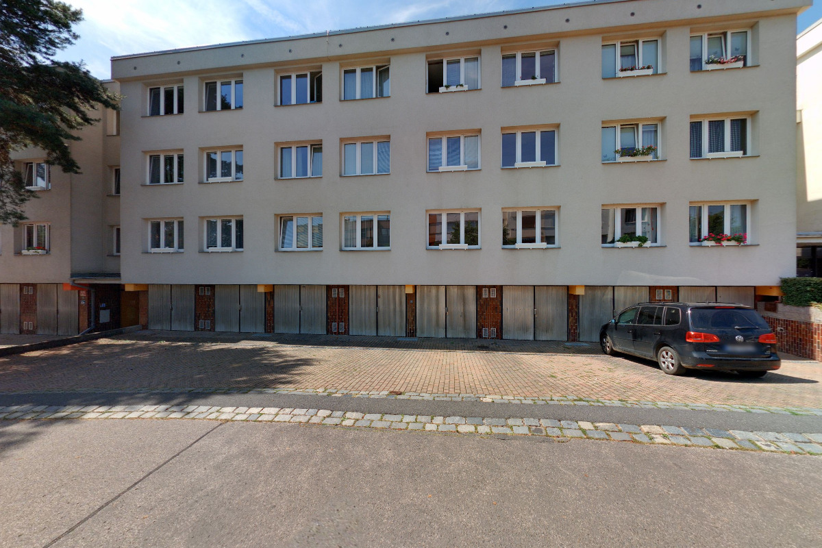 SHARK INVEST TRADE, s.r.o.