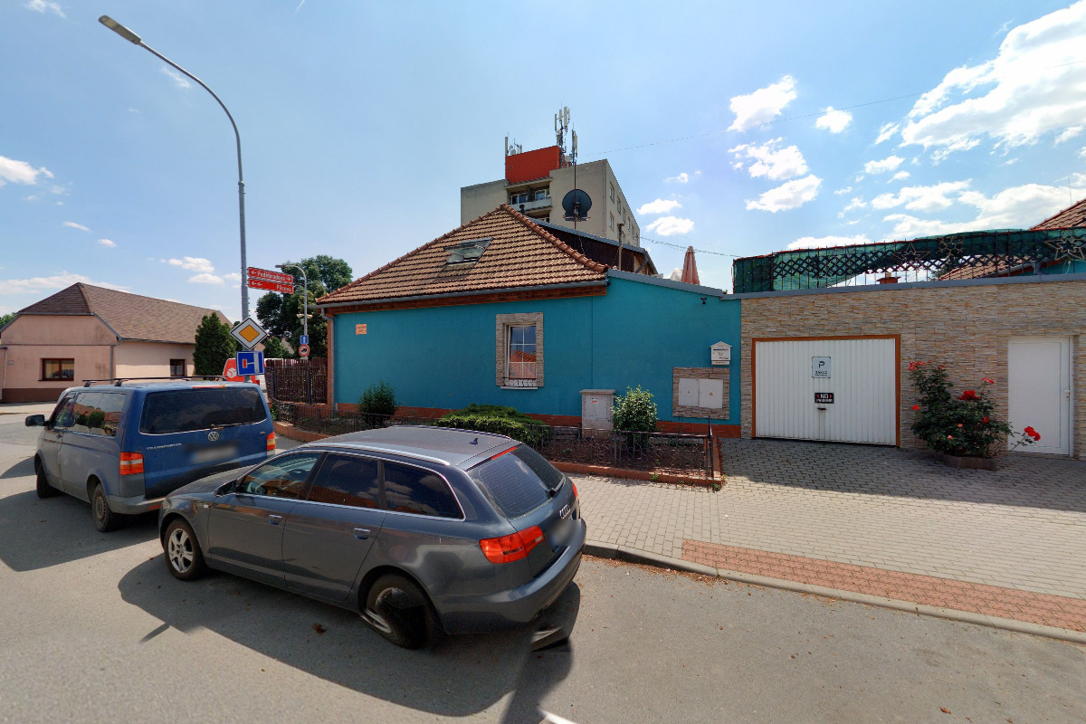 Trafika Poděbradova 230