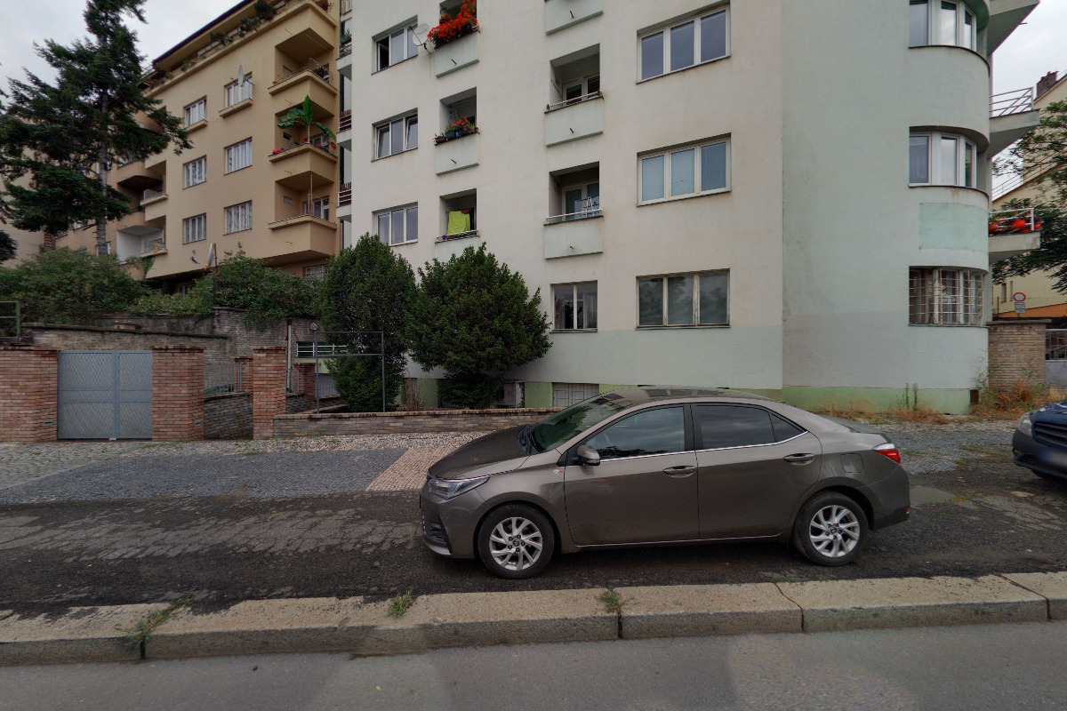 I. pražský nemovitostní fond foto 1