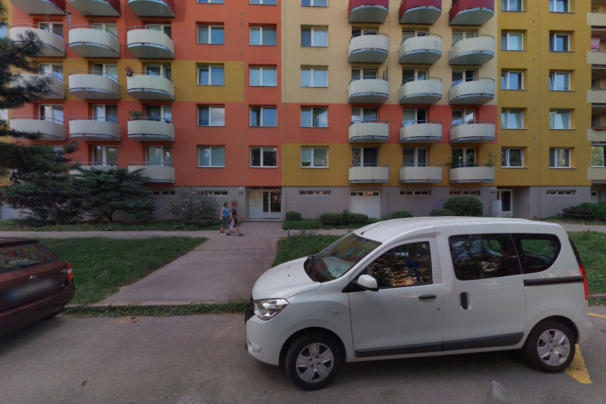 Realitní makléřka Klára Novotná