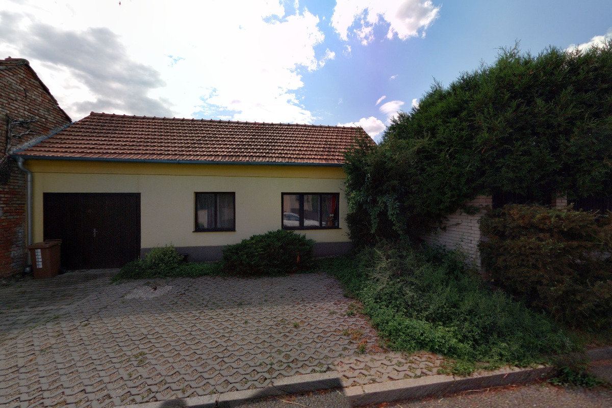 JUDr. Evžen Rašovský, advokát