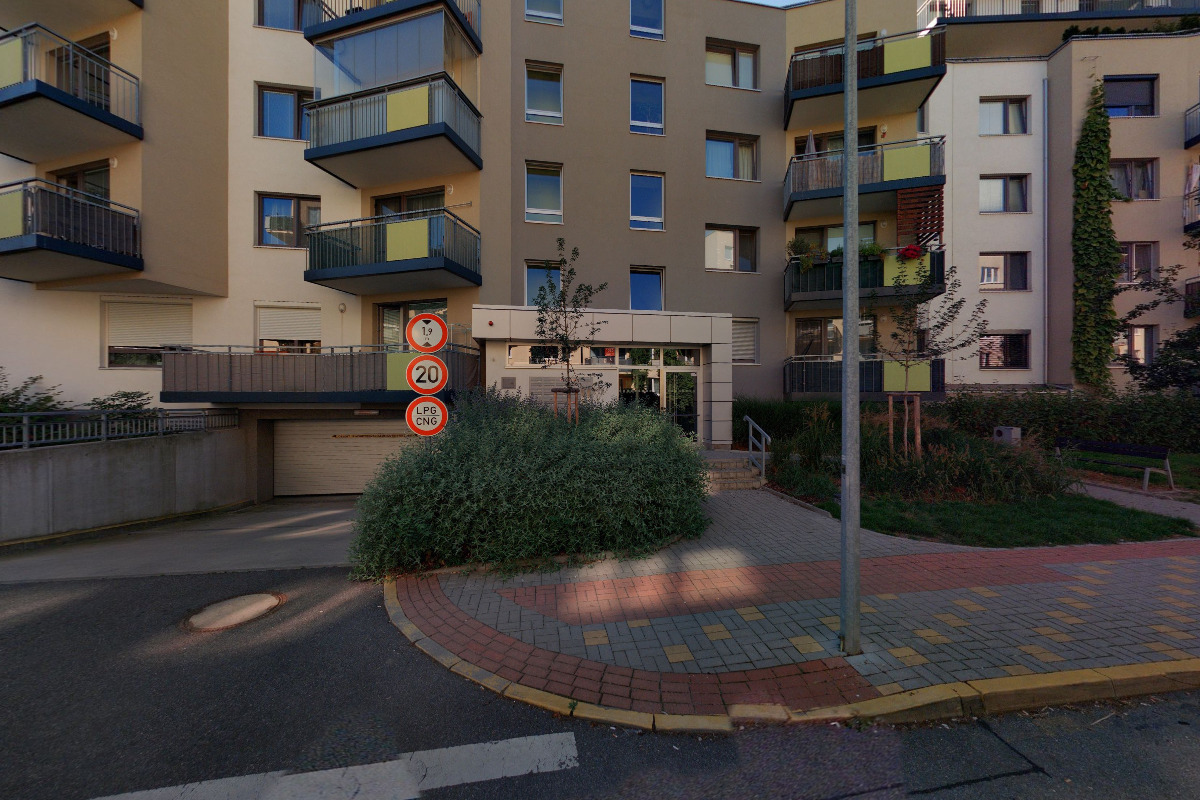 Sm produkt business, s.r.o.