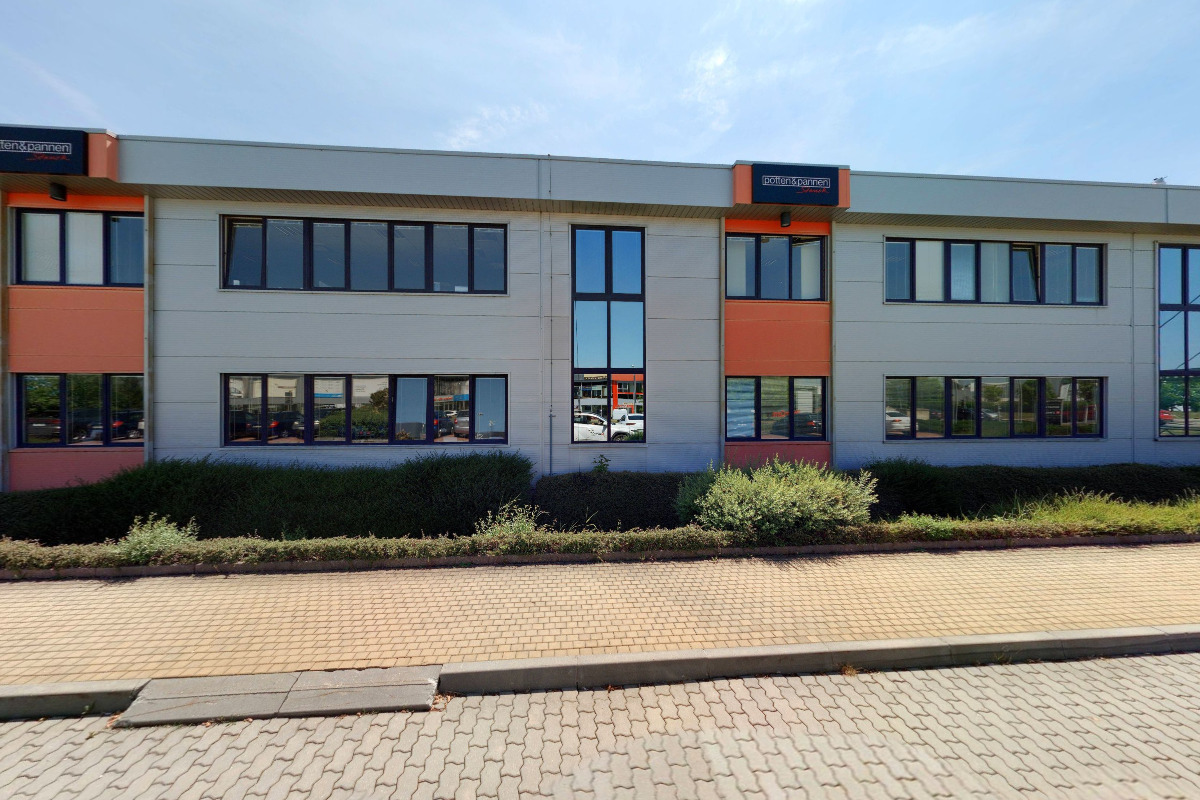 Younger Optics Europe, s.r.o. foto 2