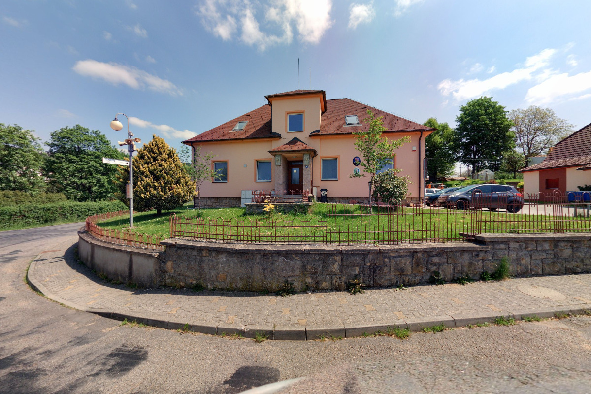 Obecní knihovna Řetová foto 1