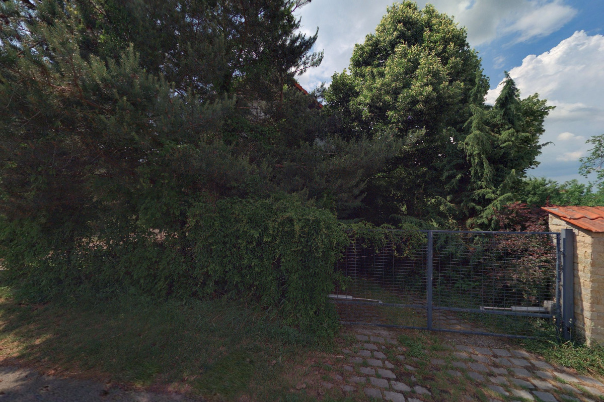 APRICUS, spol. s r.o.