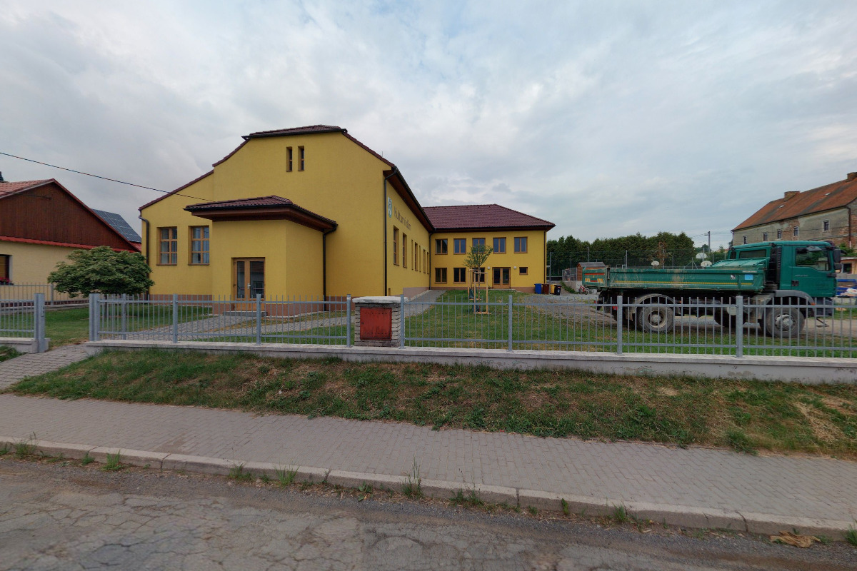 Kulturní dům Žďárná foto 2