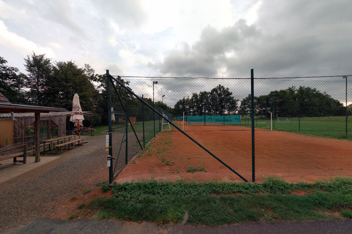 Tenisový kurt Nepoměřice