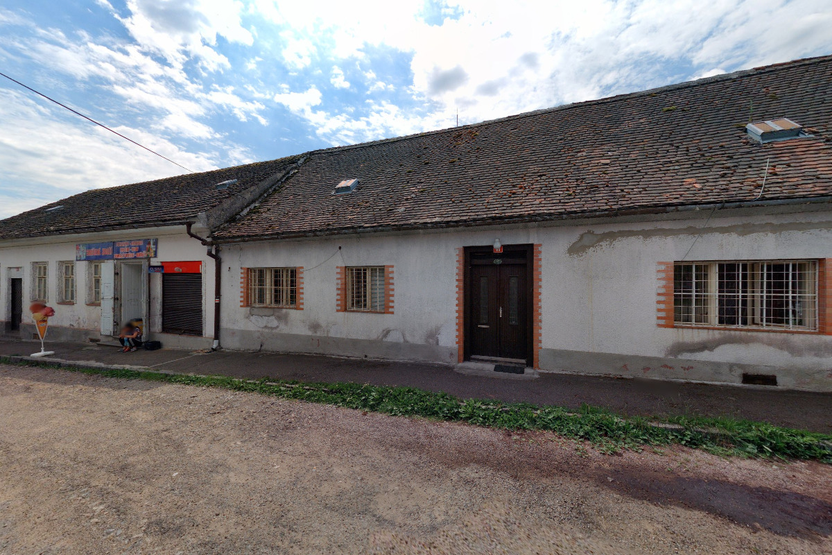 Potraviny náměstí Jiřího Franka