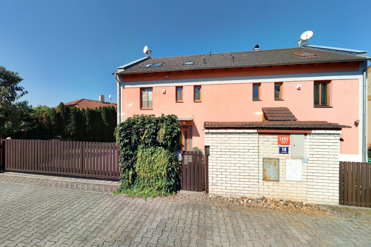 POLYMEDICA PRAHA, s.r.o.