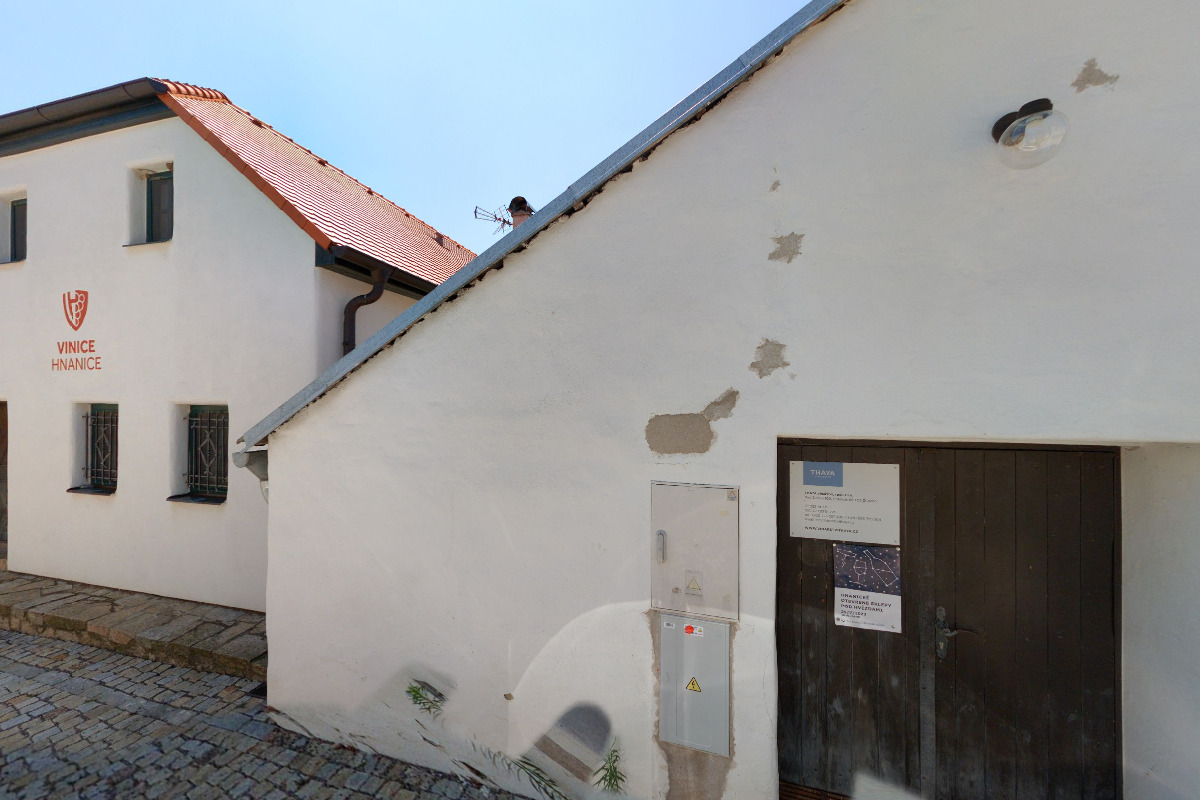 Velký sklep Vinice Hnanice foto 2