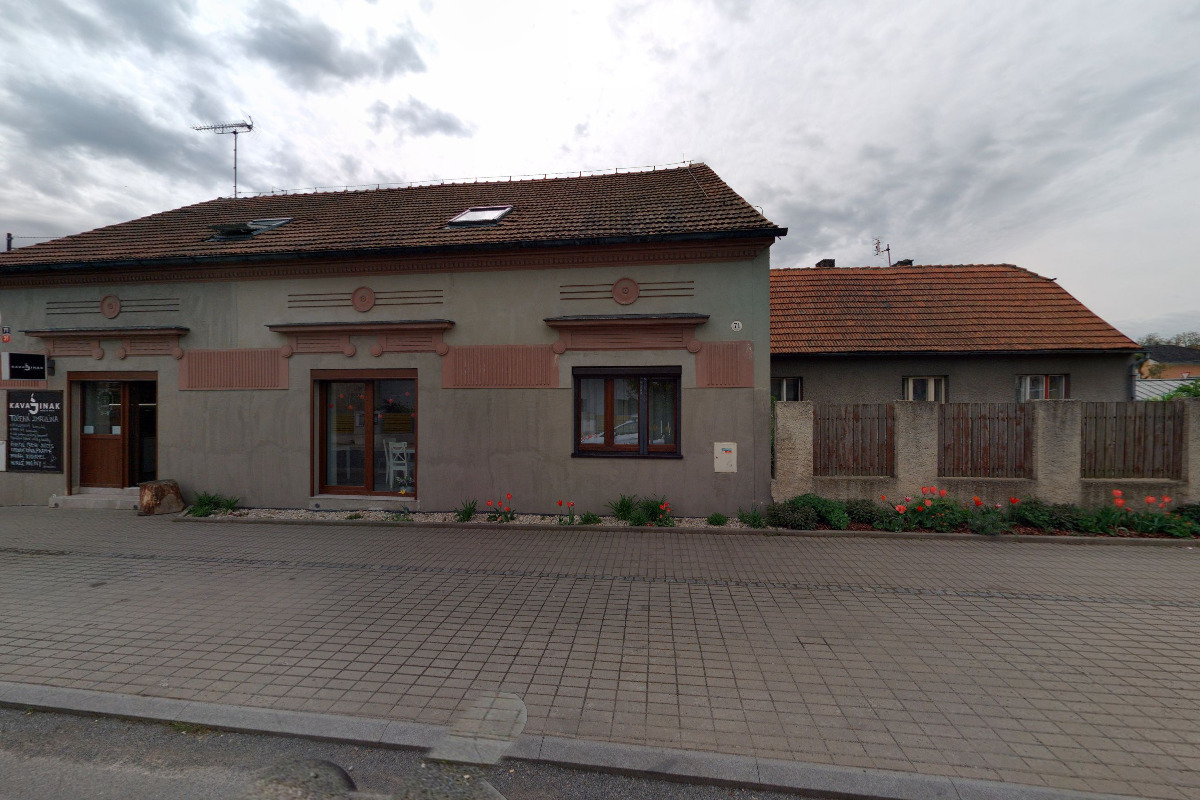 KávaJinak coffee&bistro Chýně
