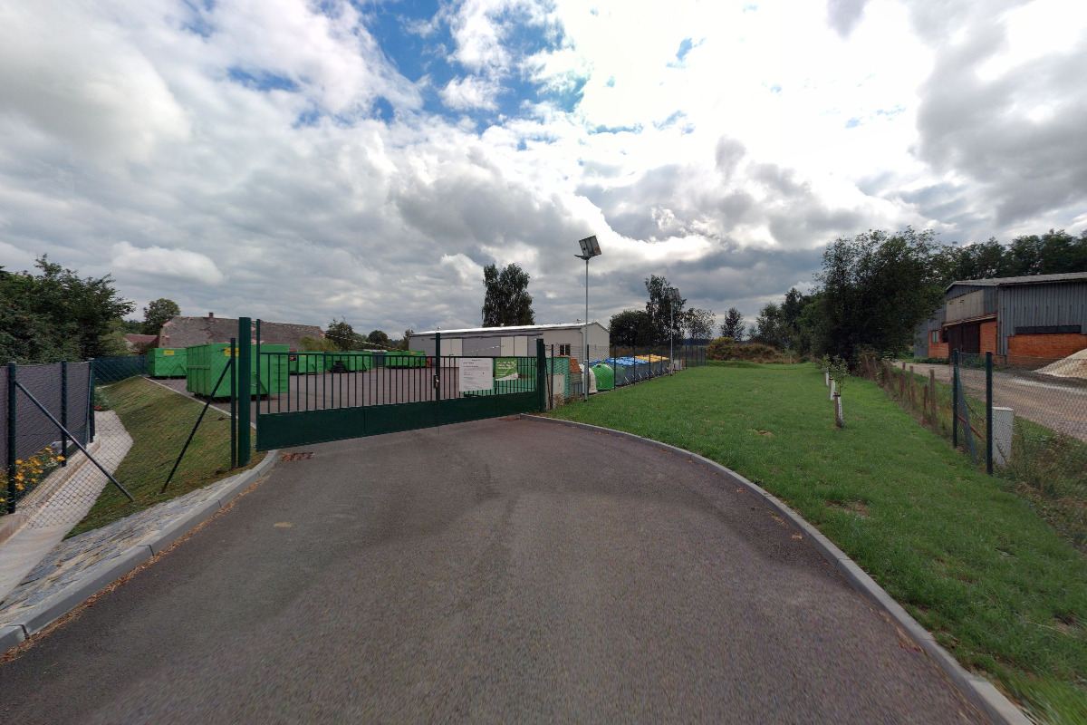 Sbeřný dvůr Pomezí