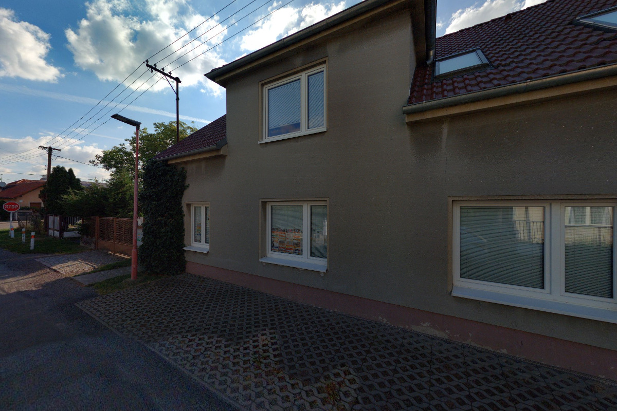 Oblastní charita Pardubice - Rodinné a vzdělávací centrum Holoubek