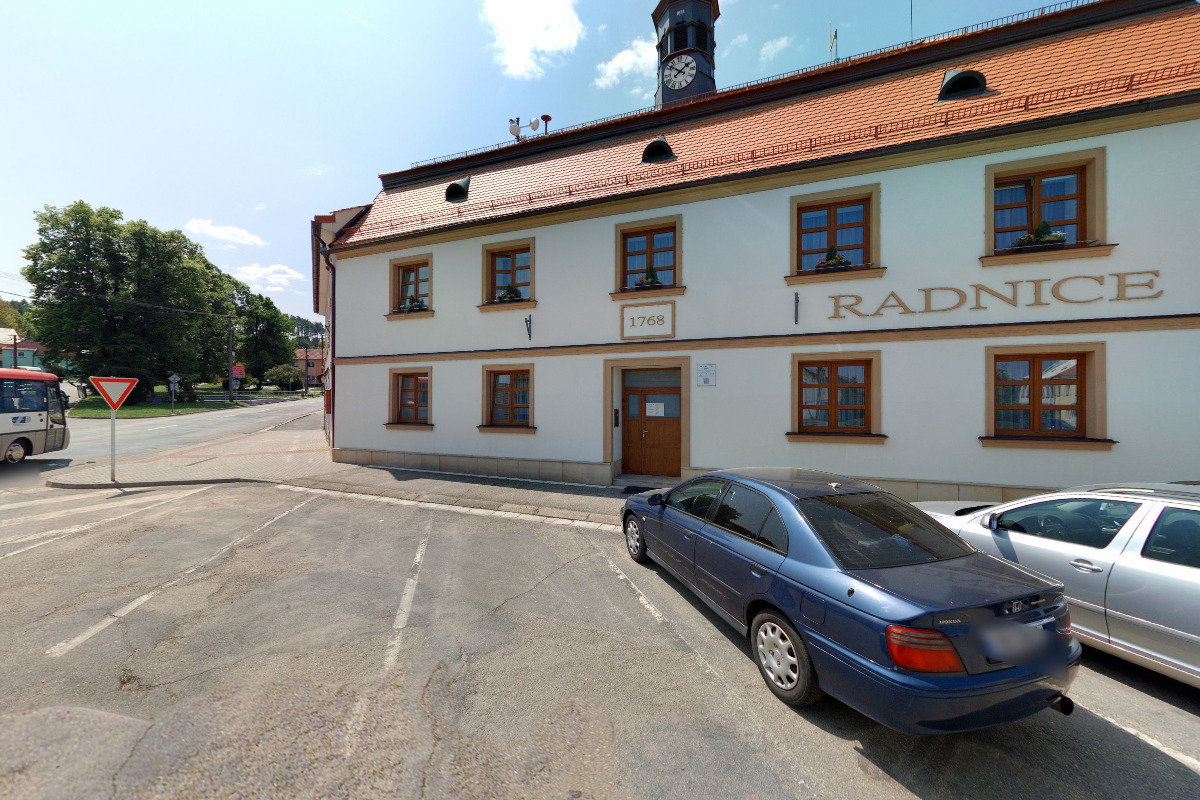 JUDr. Michaela Vosecká Klečková, advokát