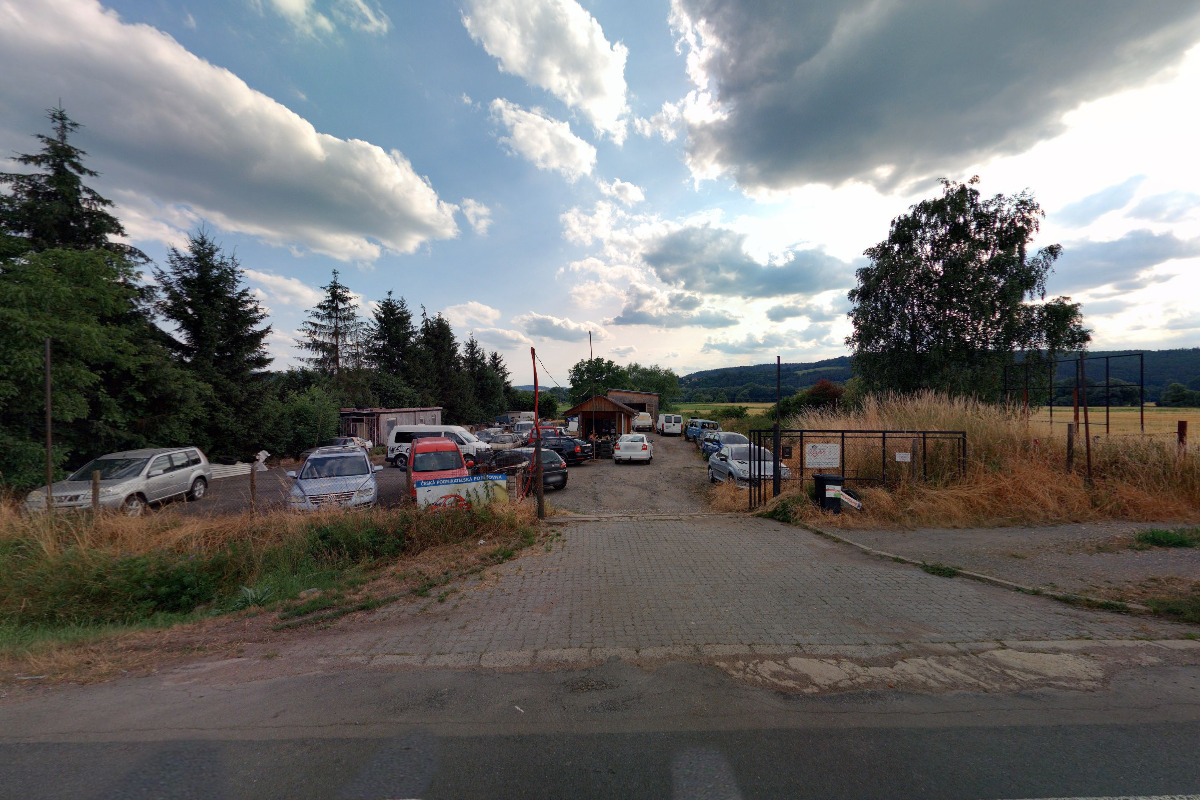 K.O.M. AUTOCENTRUM TIŠNOV foto 1