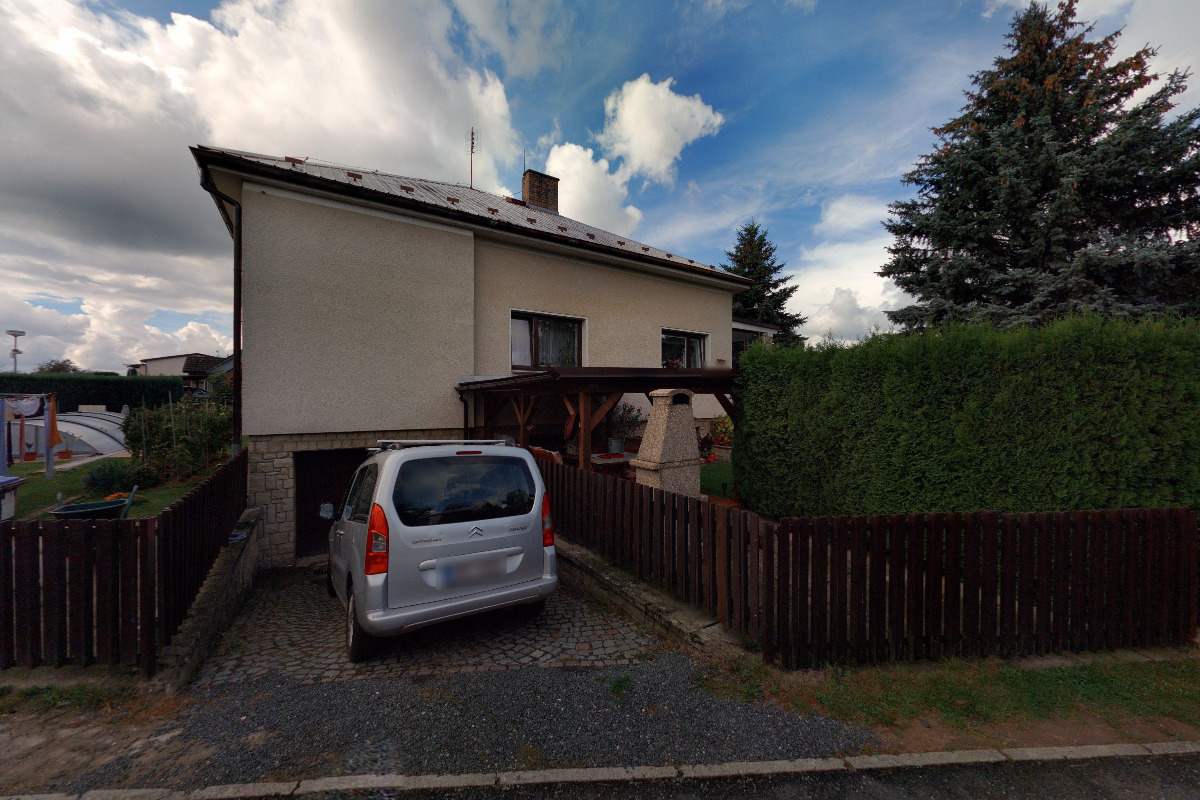 Libor Kopecký - montáž rozhlasového vedení