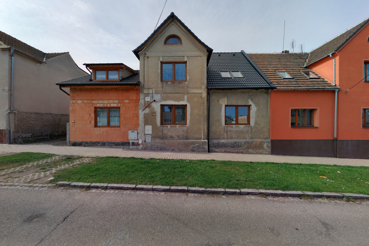 Mgr. Monika Lorencová