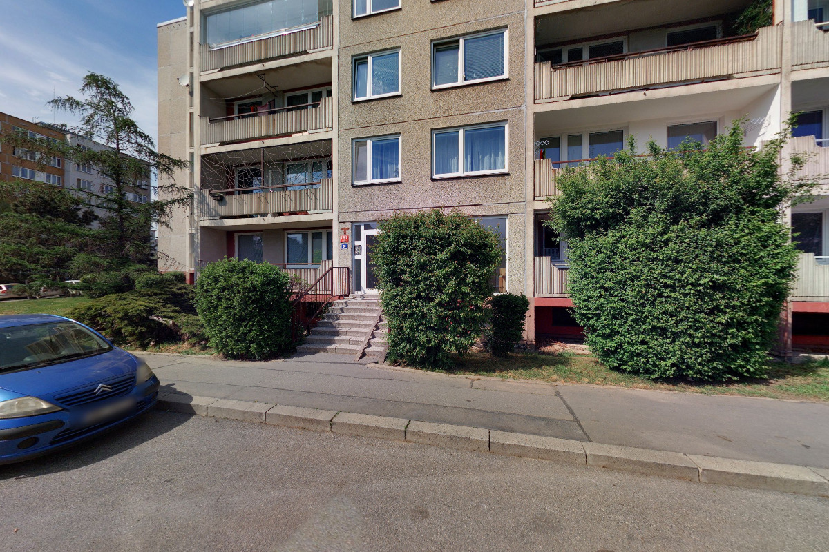 Společenství vlastníků domu Skuteckého 1379 - 1383