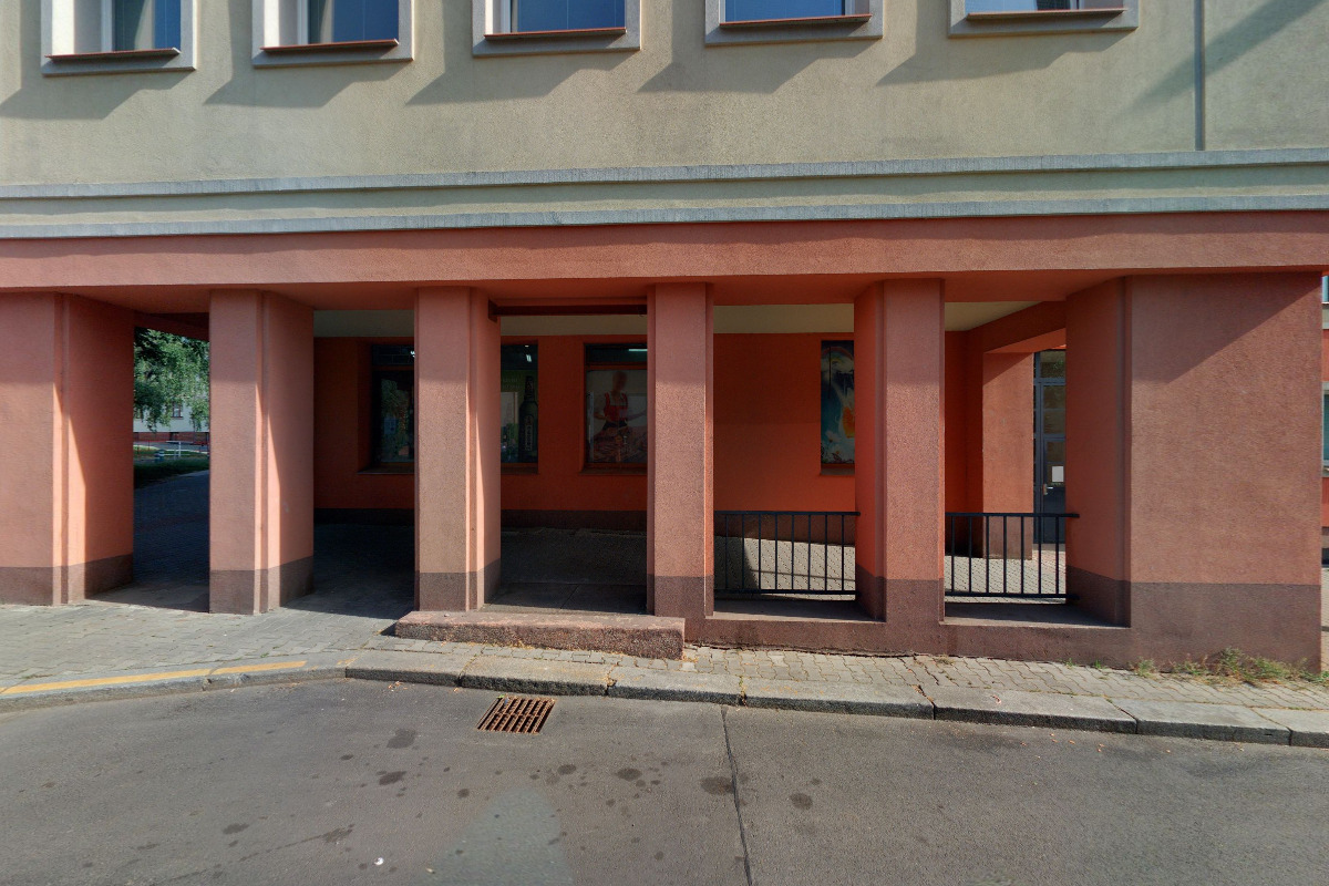 Potraviny Zelená 1717/36, Praha 6