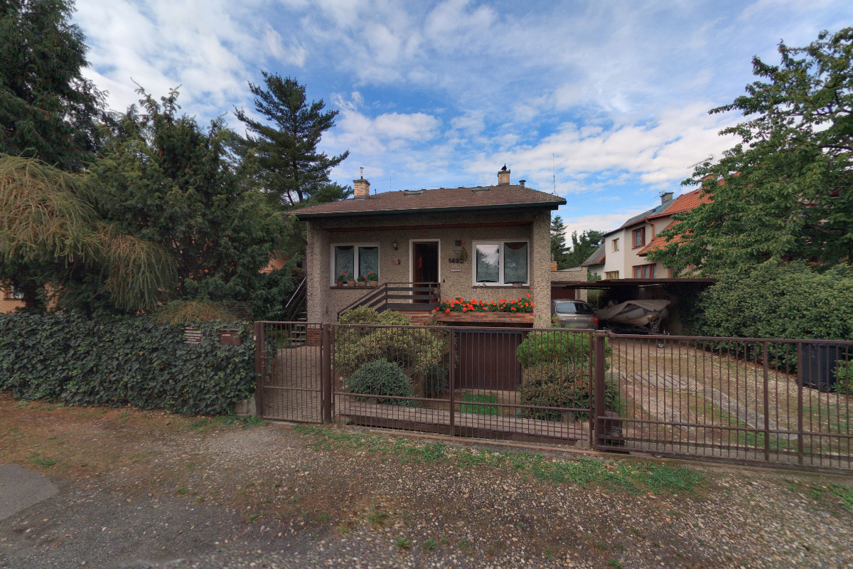 AGELENA - Zuzana Zídková