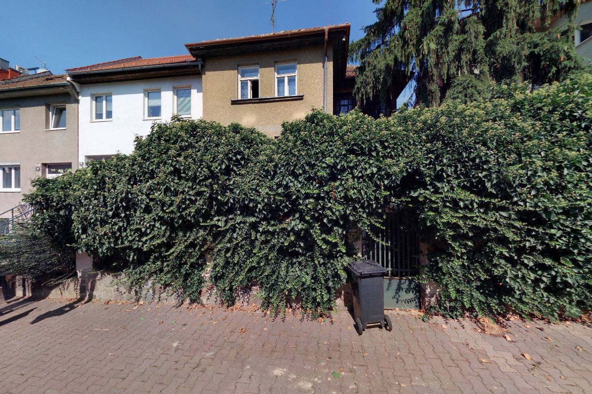 Moon Glass - Miloš Holánek