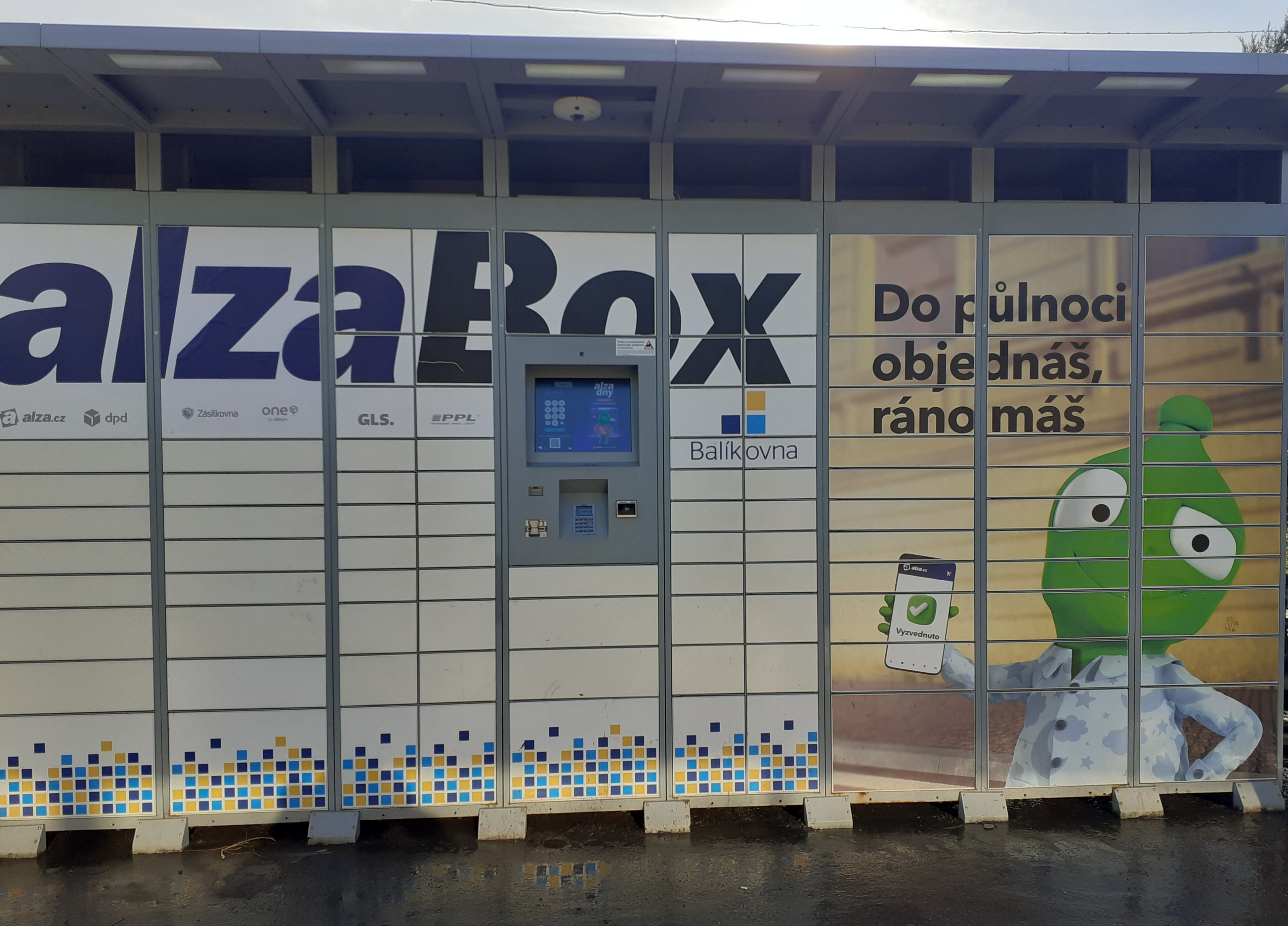 AlzaBox foto 2