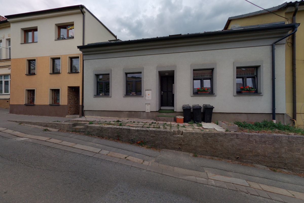 SALON MARILYN - Andrea Waddilove