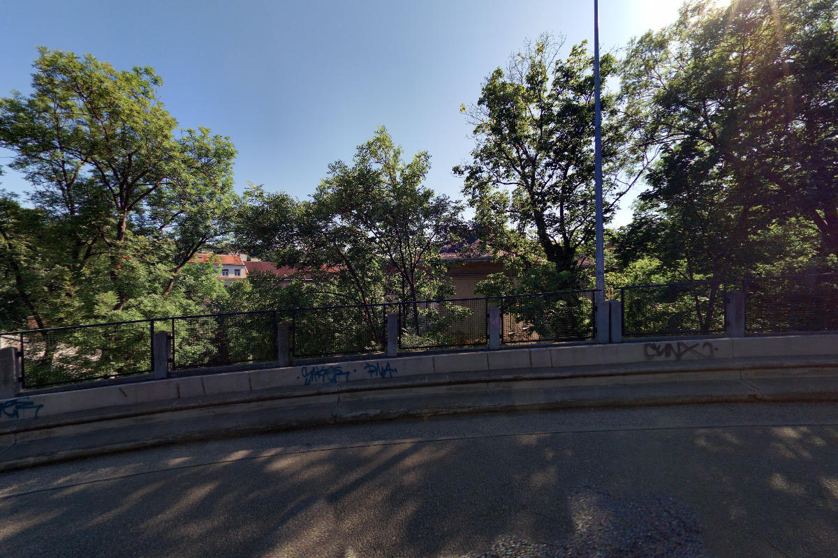 ZŠ a MŠ Praha 5, Grafická foto 2