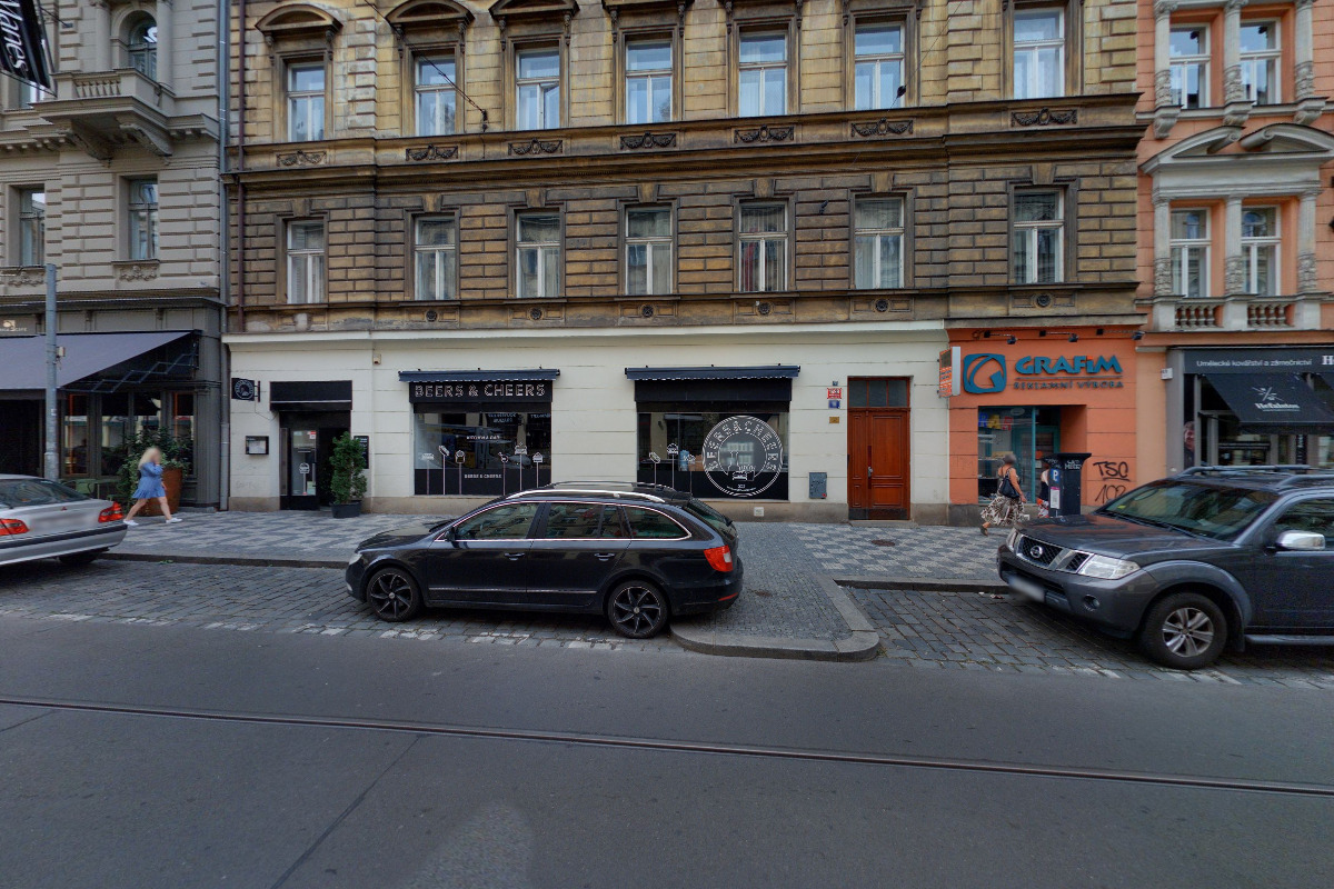 BEERS & CHEERS foto 6