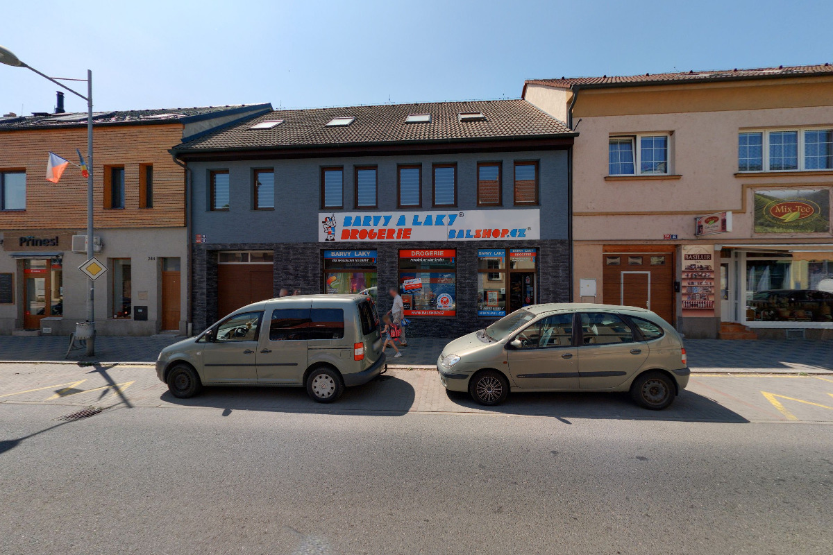 BARVY A LAKY DROGERIE