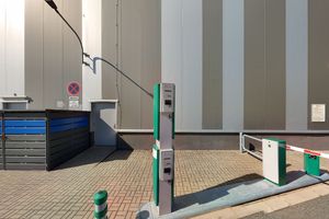 Company graphic Action