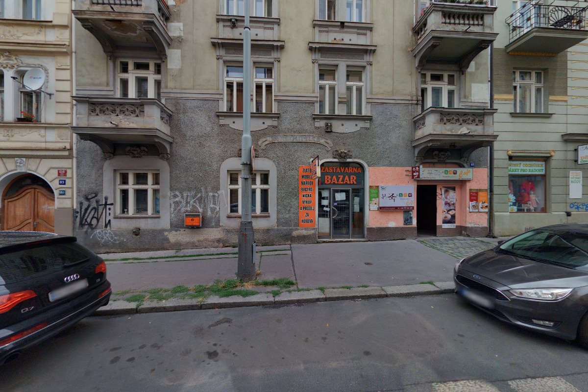 Bonjuk & Lunch Box Cafe