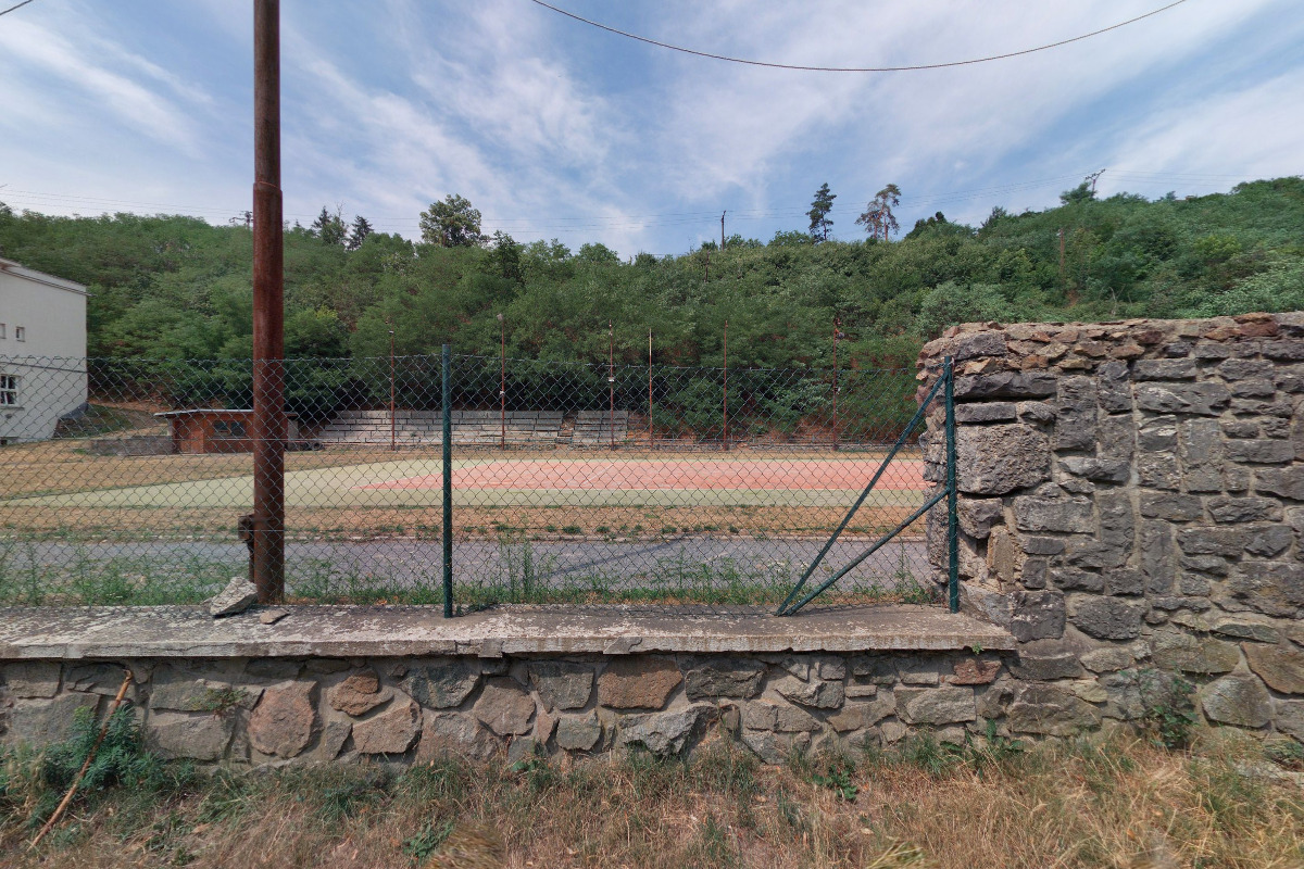 Hřiště za sokolovnou Bílovice nad Svitavou foto 4