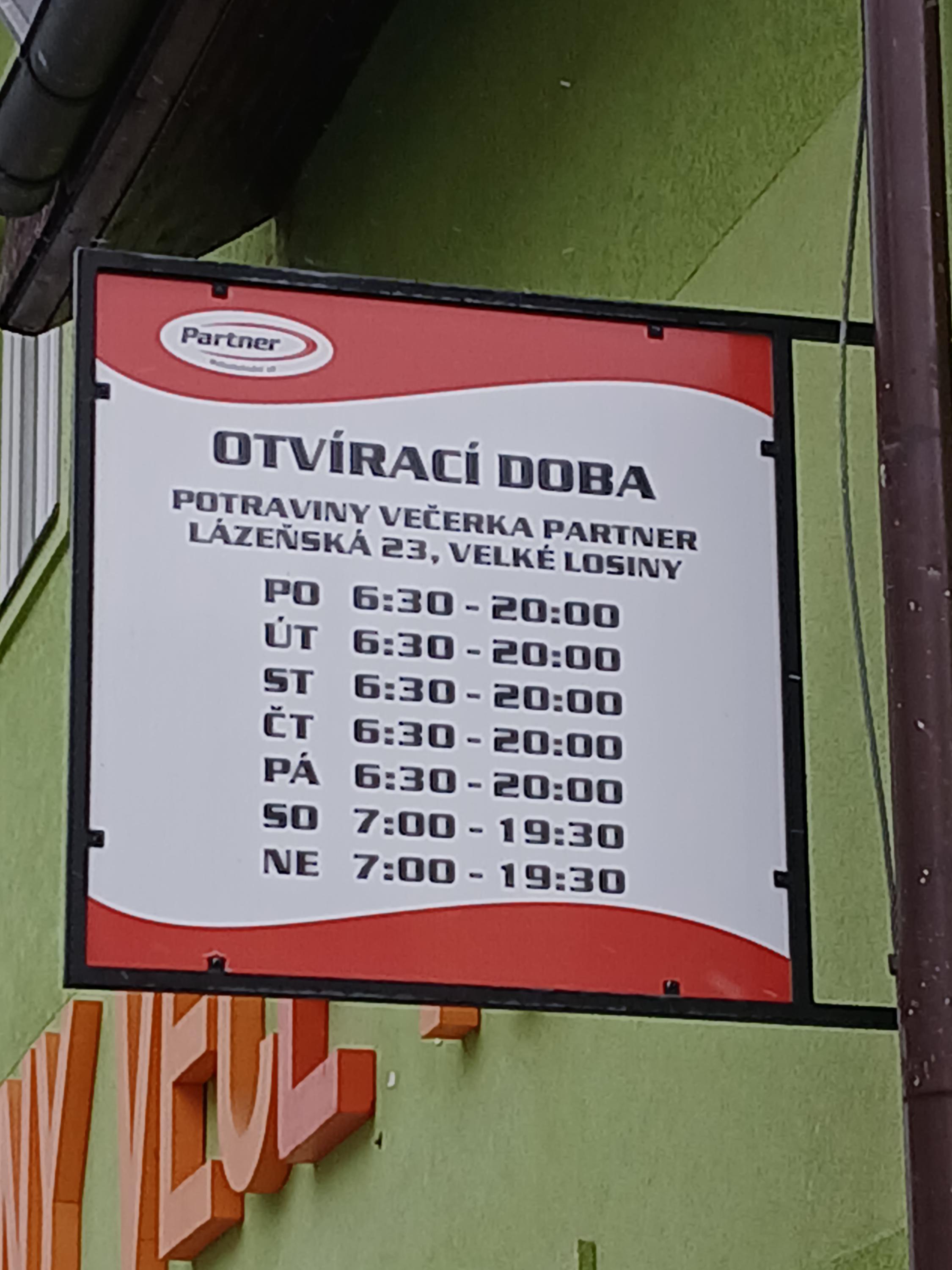 Smíšené zboží, Večerka foto 2