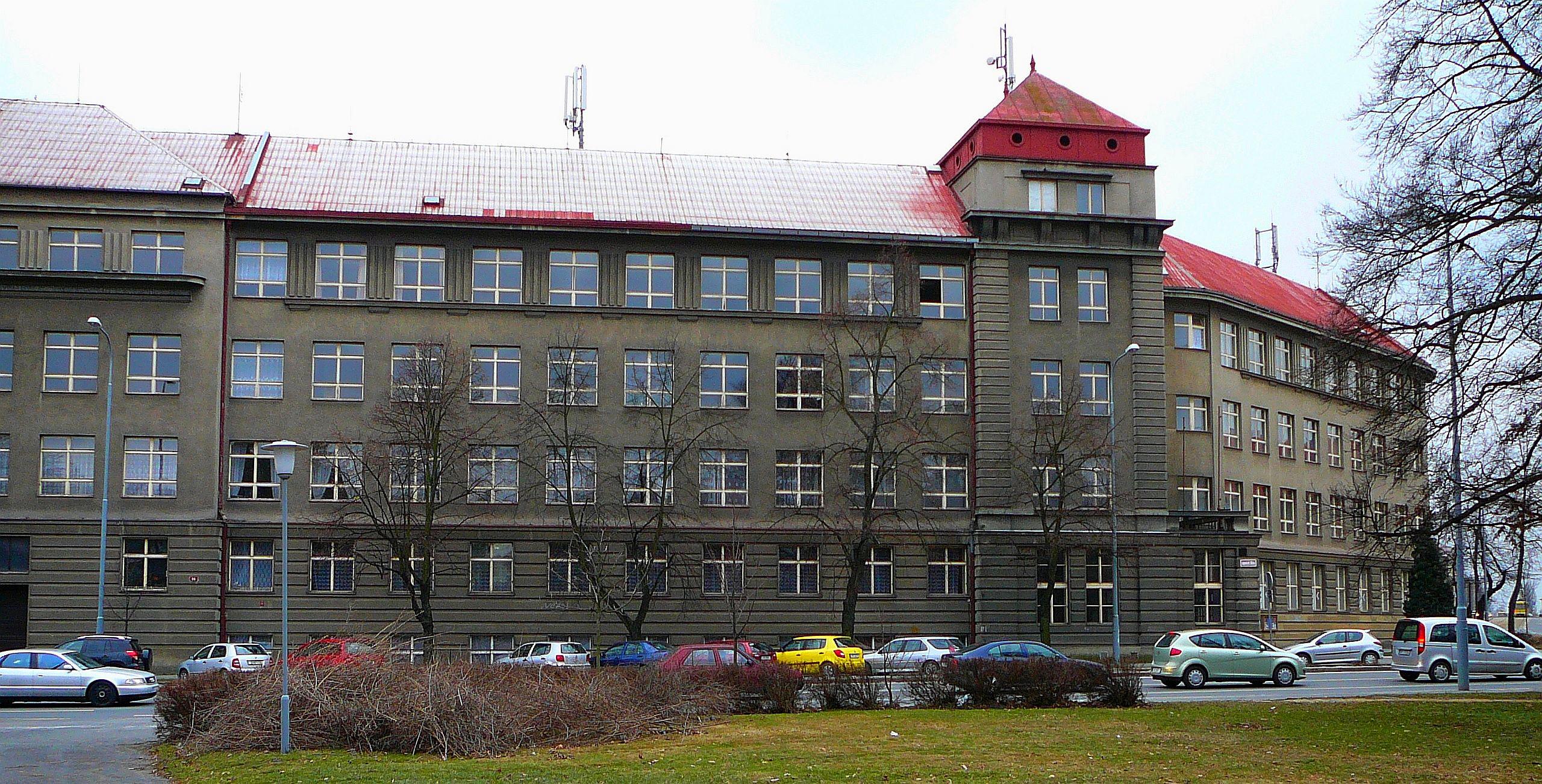 Knihovna města Plzně - Bory foto 2