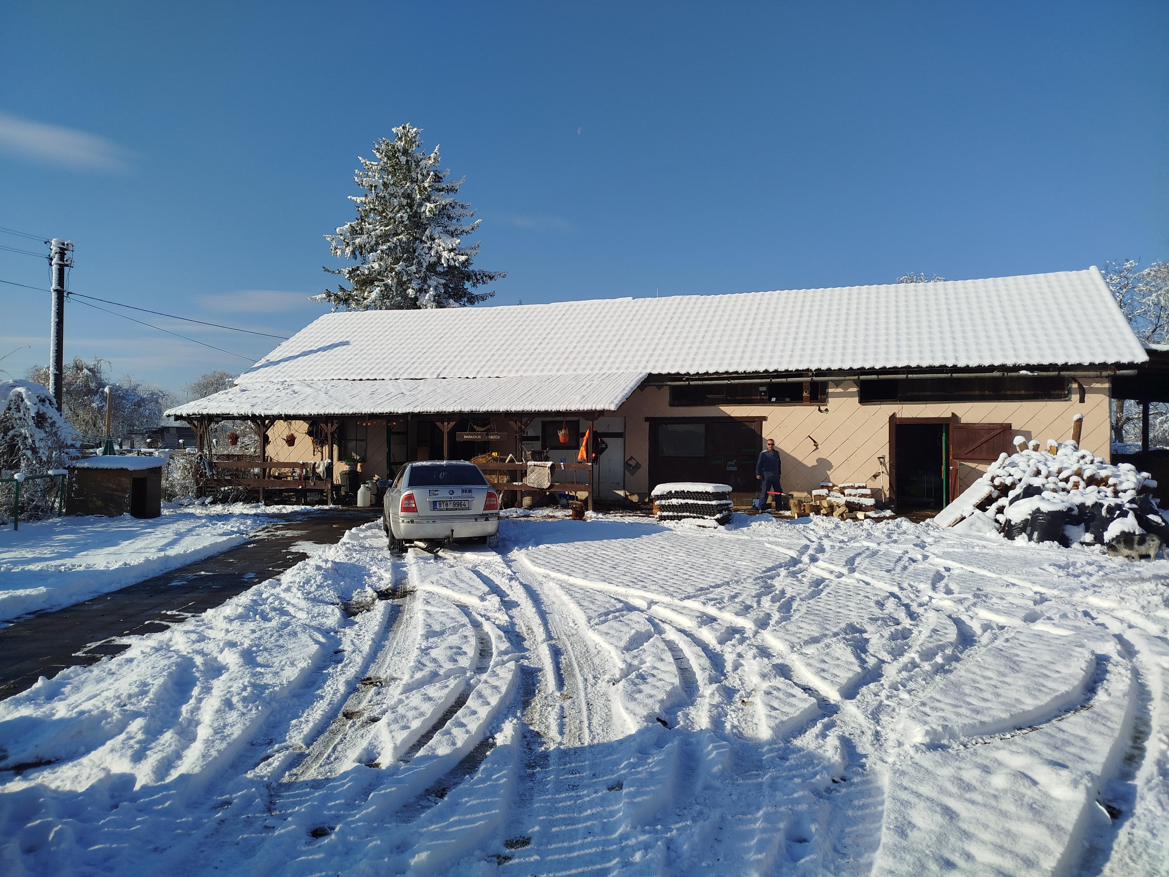 Stáj KoMoDaMa - Jezdecký spolek Borneo foto 6