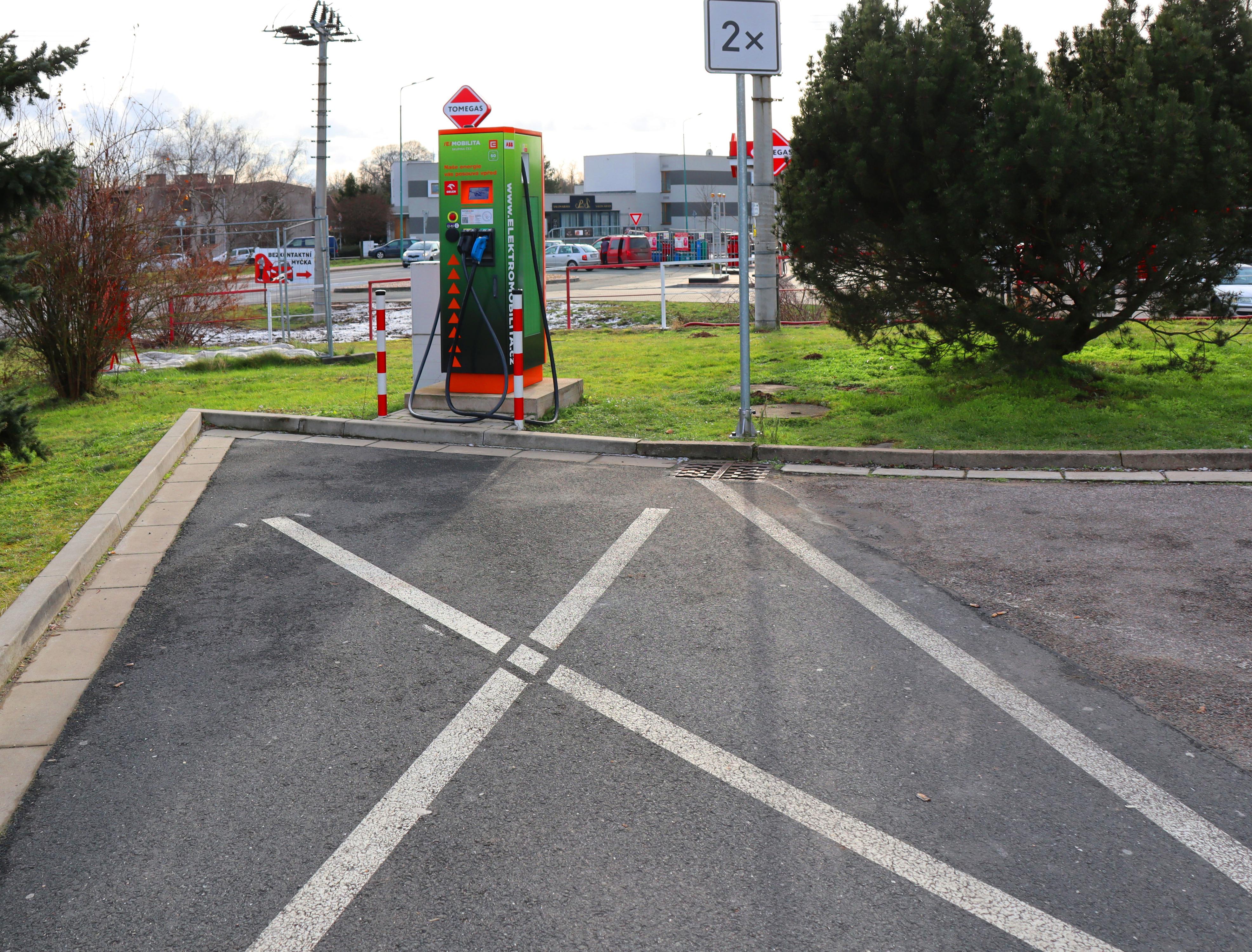 Nabíjecí stanice ČEZ foto 3