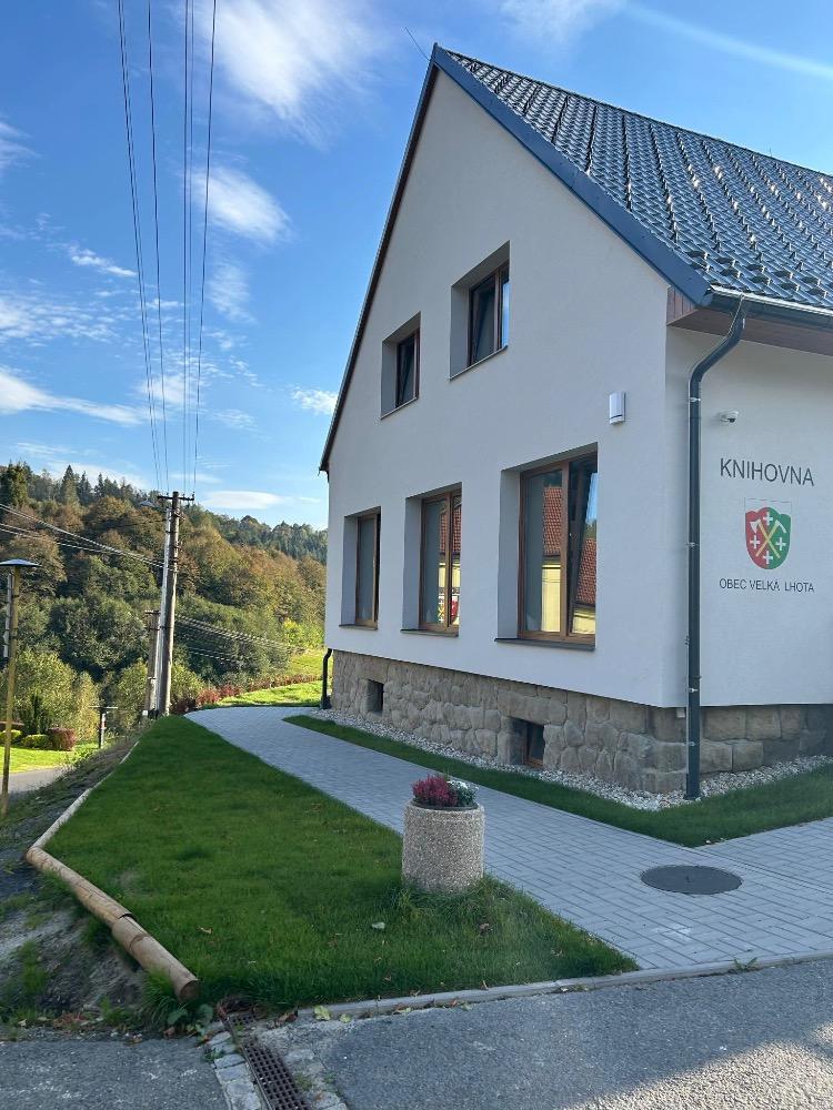 Obecní knihovna - Velká Lhota foto 2