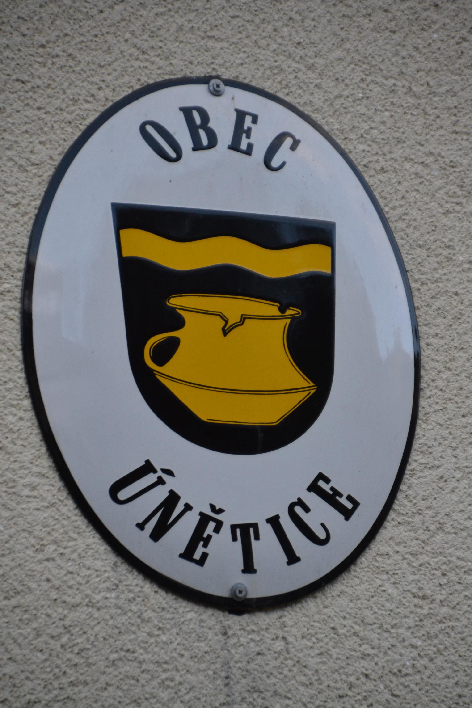 Únětice - obecní úřad foto 3