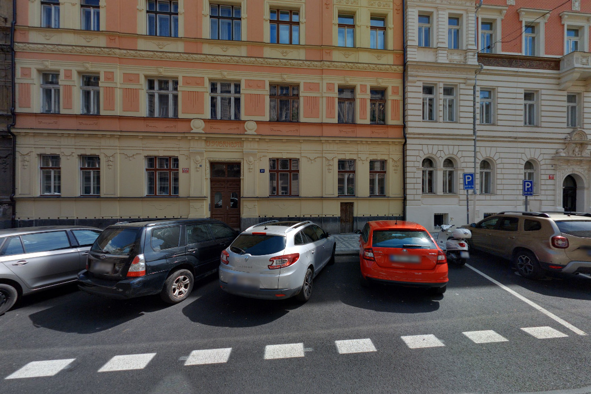 Podkrovní apartmán Zborovská foto 1