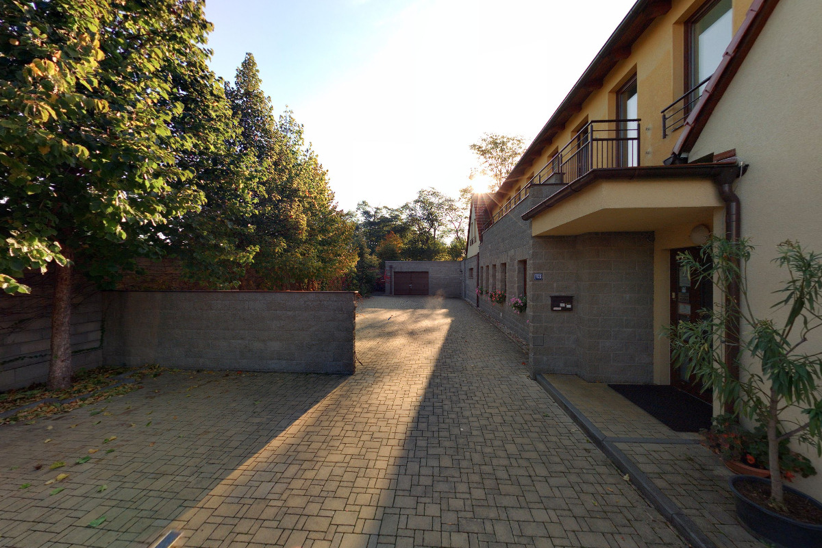 Addo plus, s.r.o., s.r.o.