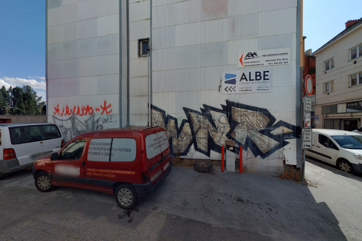 Potraviny - večerka na Dukelské